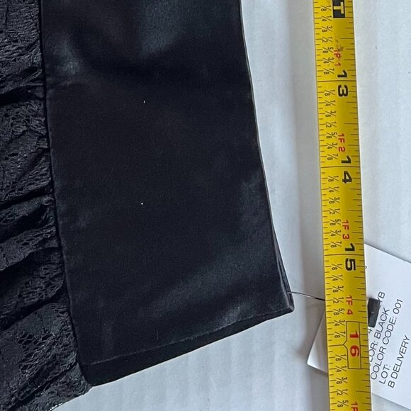 DKNY Sz 10 Black Silk Lace Lined Short Skirt Back Zip Flare Style Classic - Picture 8 of 9